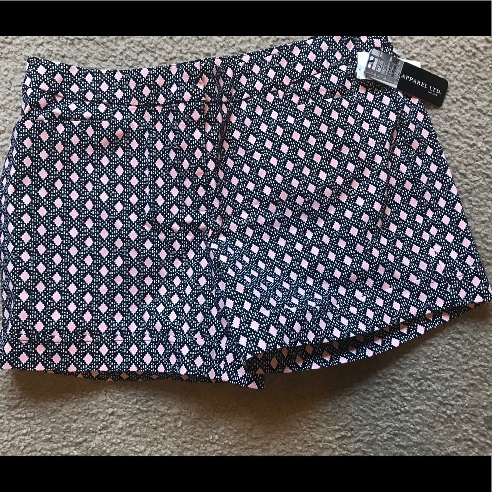 Black and pink patterned shorts, NWT
